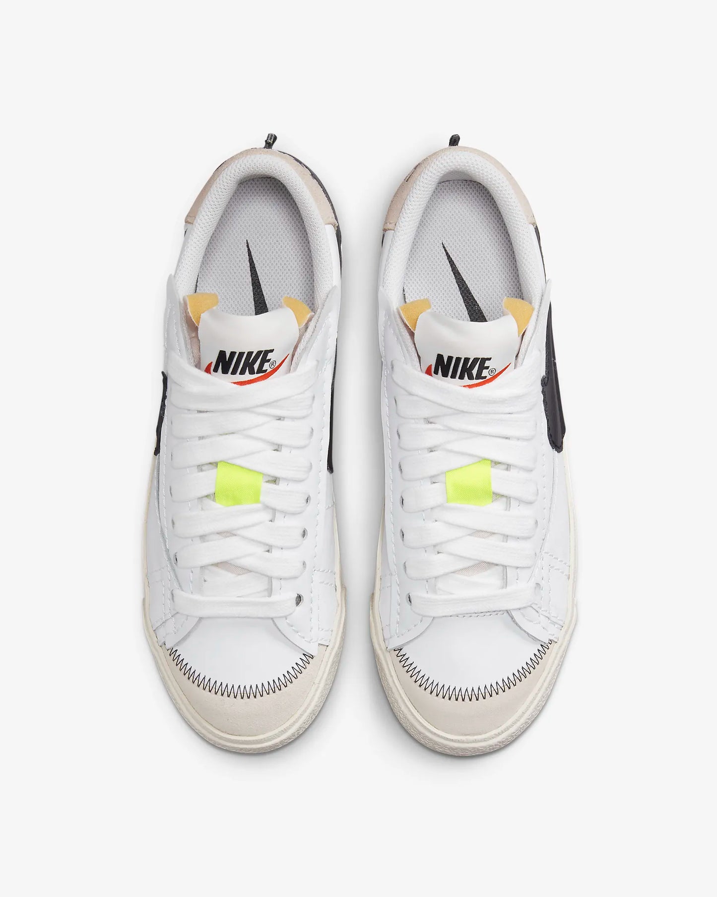 NIKE BLAZER