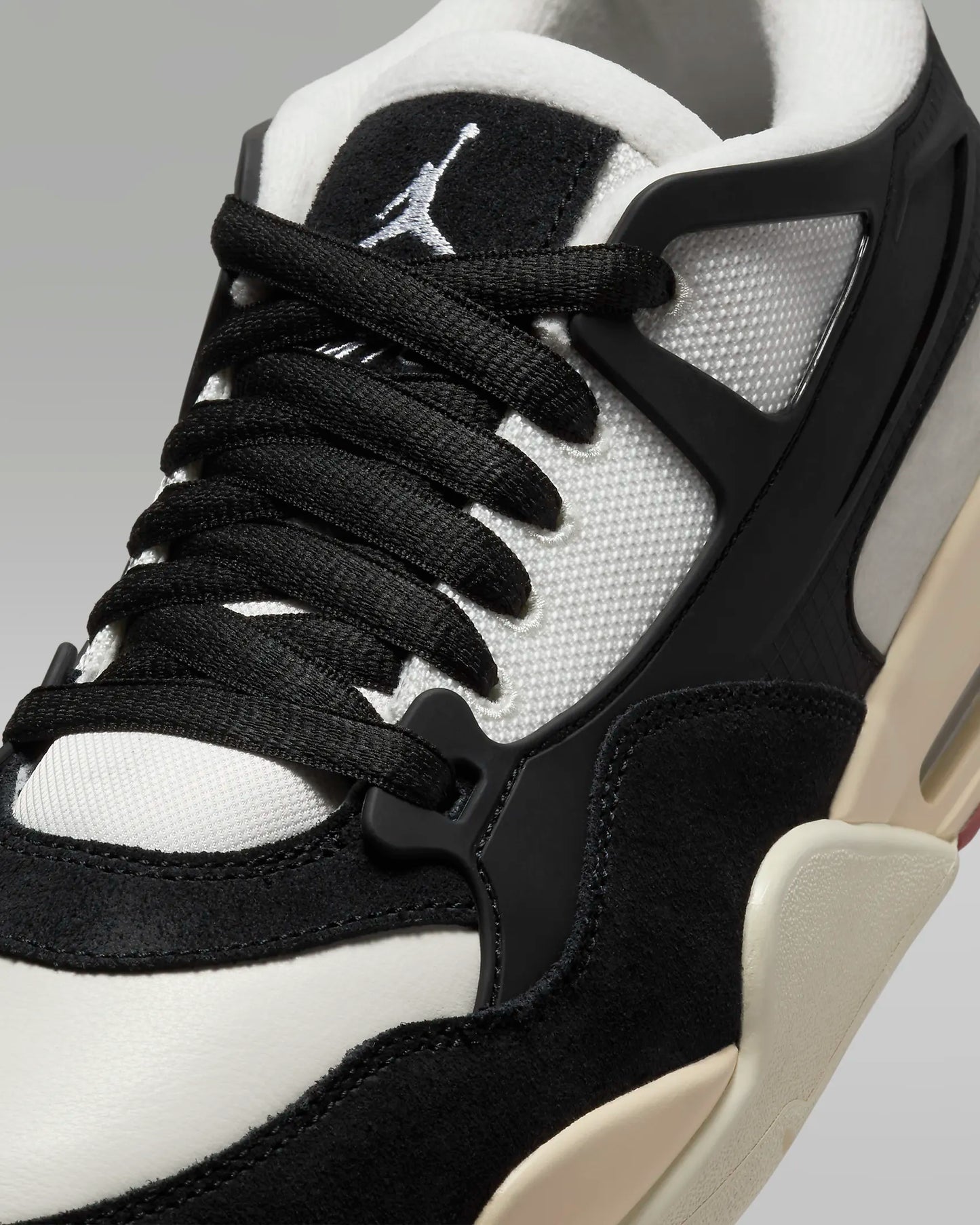 NIKE Air Jordan 4 RM