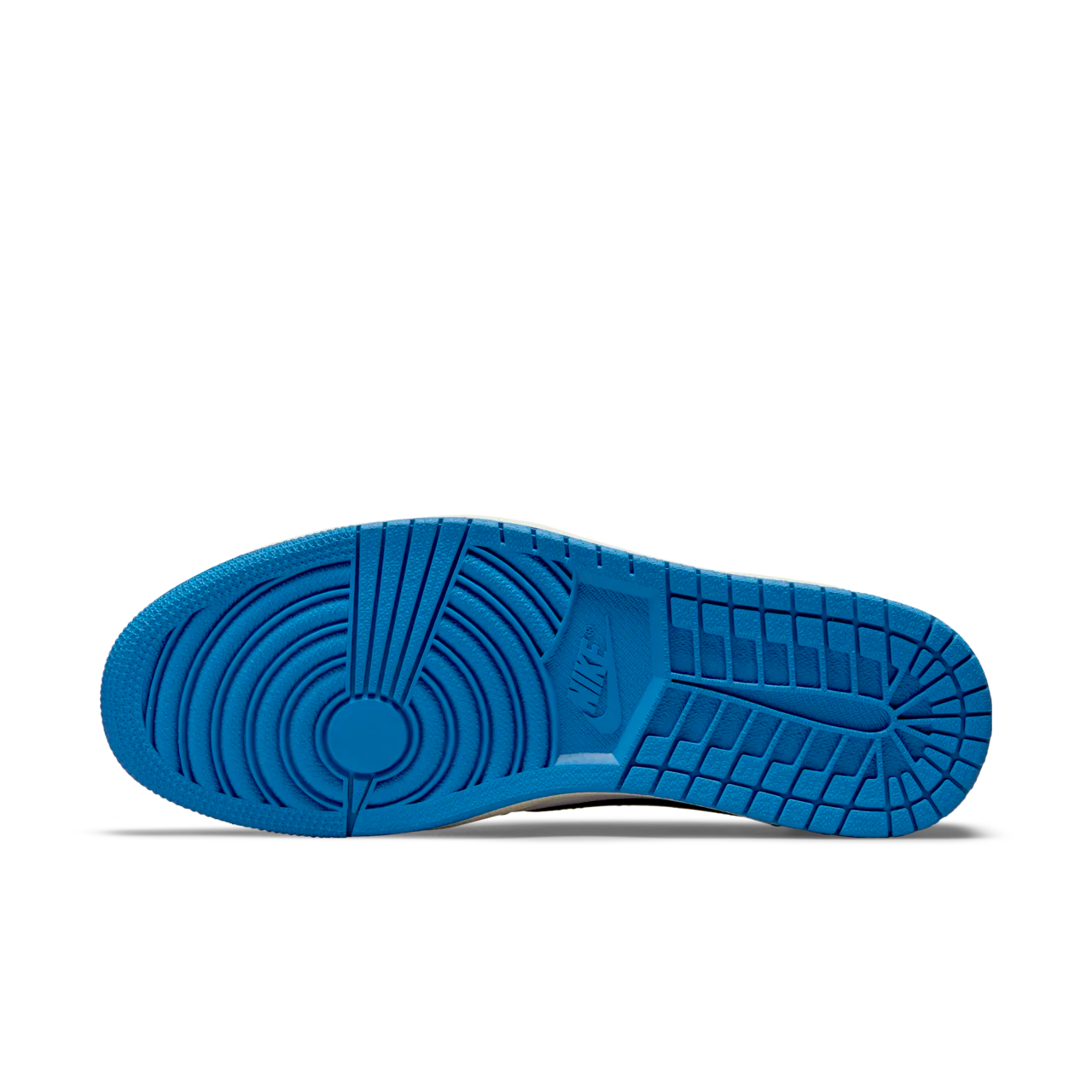 2 - NIKE x TRAVIS SCOTT FREGMENT