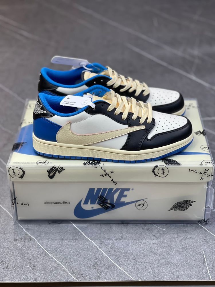 2 - NIKE x TRAVIS SCOTT FREGMENT
